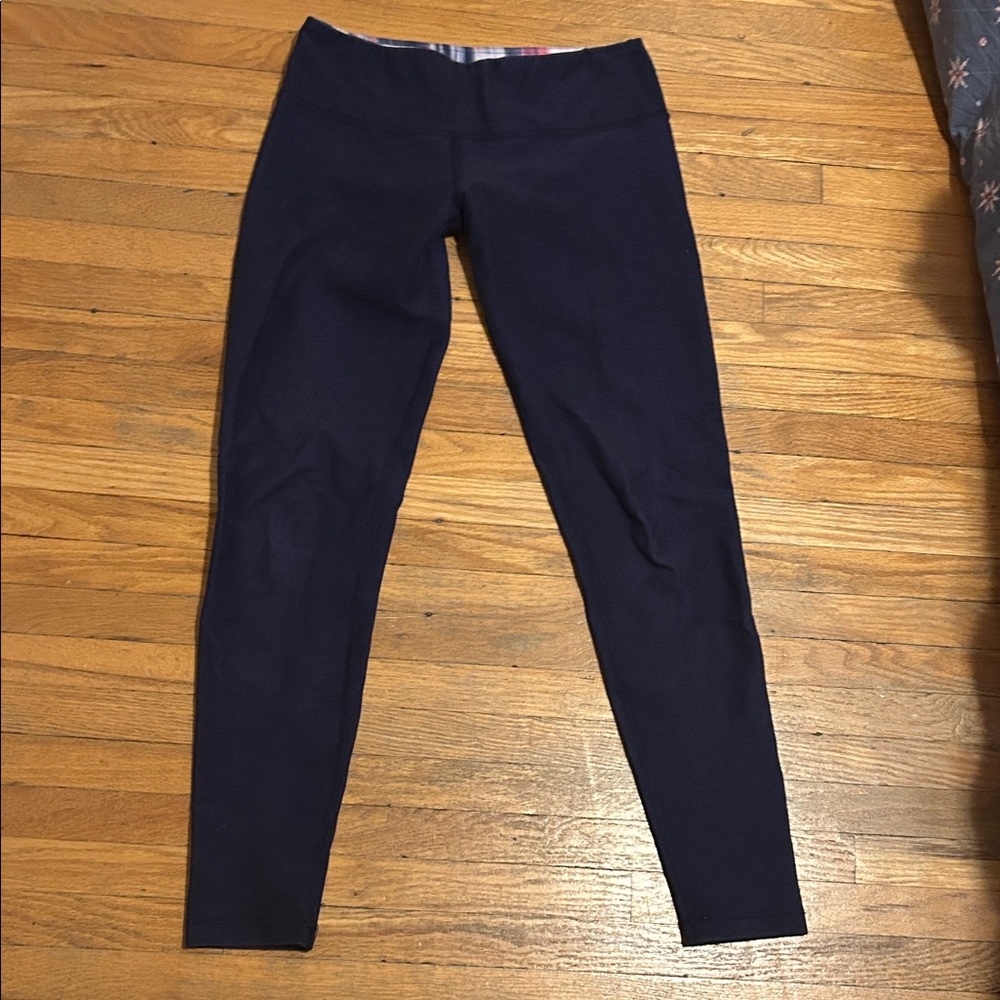 Navy Blue Lululemon Leggings

Open to offers!❤️